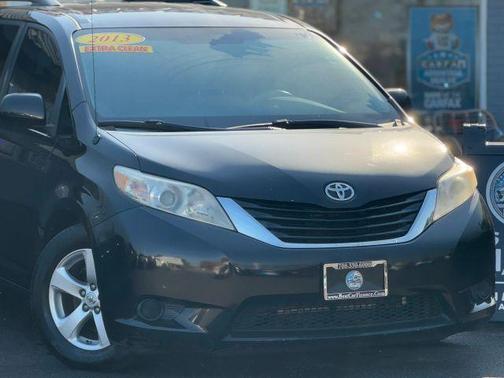 2013 Toyota Sienna LE