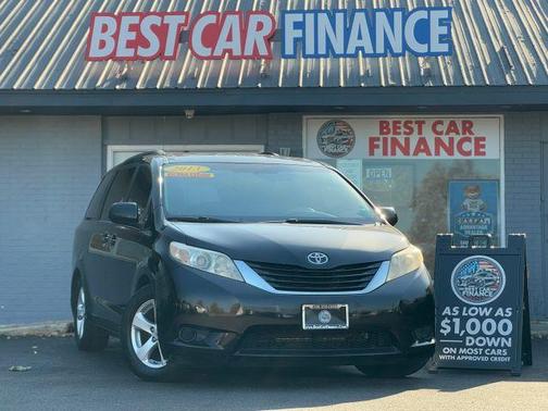 2013 Toyota Sienna LE