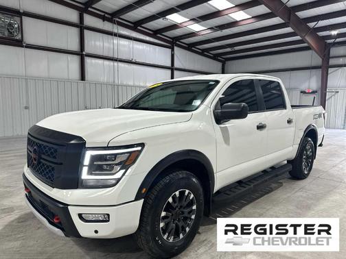 2024 Nissan Titan PRO-4X