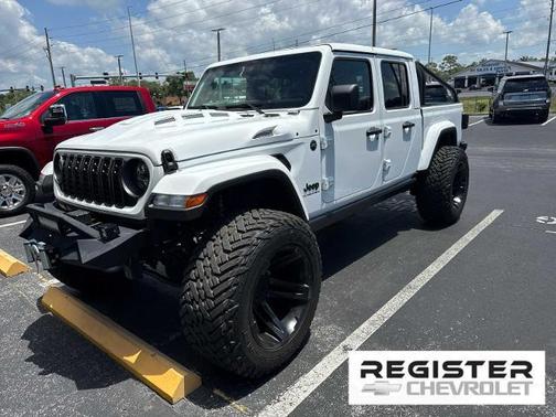 2024 Jeep Gladiator Sport