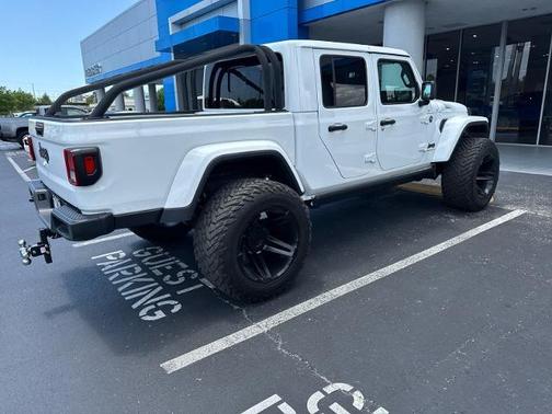 2024 Jeep Gladiator Sport