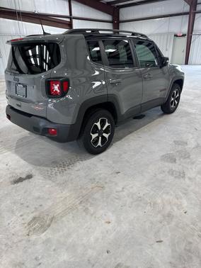 2022 Jeep Renegade Trailhawk