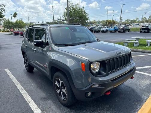 2022 Jeep Renegade Trailhawk
