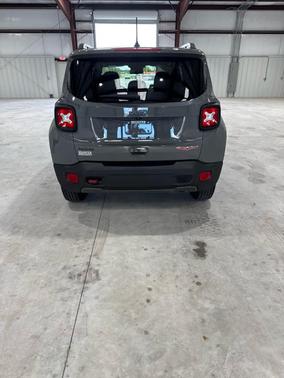 2022 Jeep Renegade Trailhawk