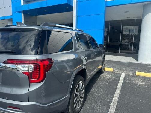 2020 GMC Acadia Denali