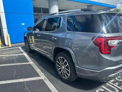 2020 GMC Acadia Denali