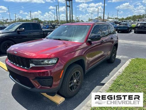 2023 Jeep Grand Cherokee Laredo