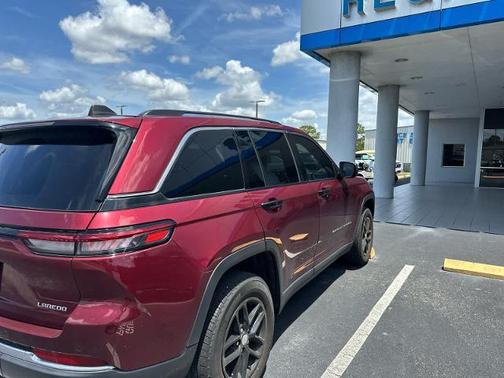 2023 Jeep Grand Cherokee Laredo