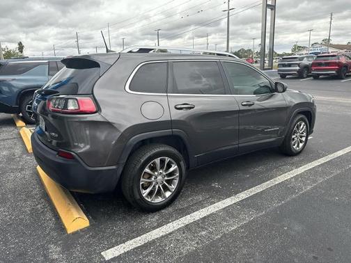 2019 Jeep Cherokee Latitude Plus