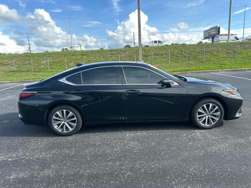 2021 Lexus ES 350 Base