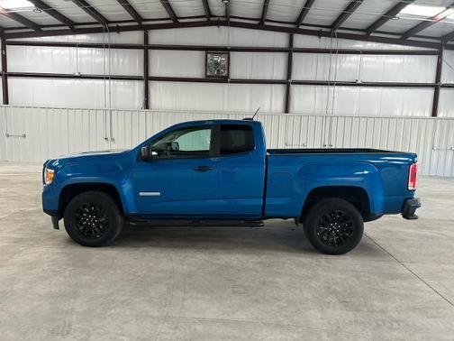 2022 GMC Canyon Elevation Standard