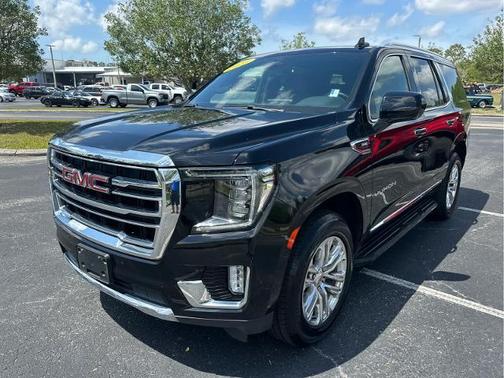 2023 GMC Yukon SLT