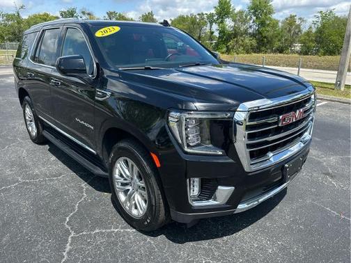 2023 GMC Yukon SLT