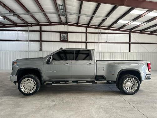2025 Chevrolet Silverado 3500 LTZ