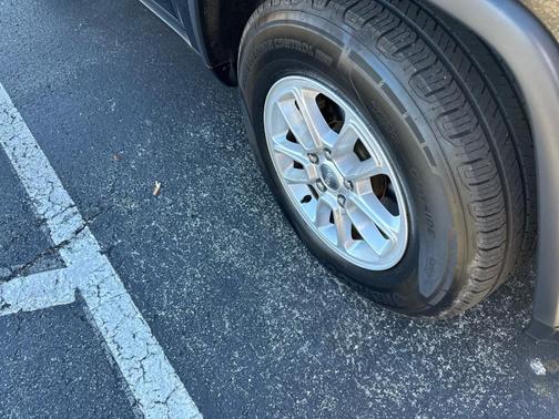 2019 Jeep Grand Cherokee Laredo