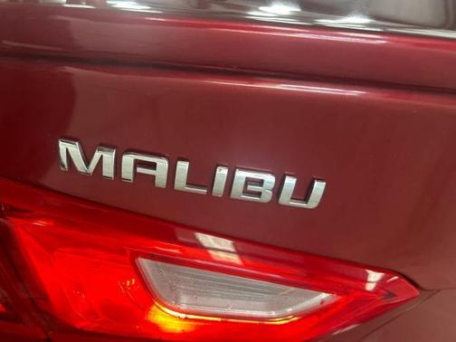 2017 Chevrolet Malibu 1LT