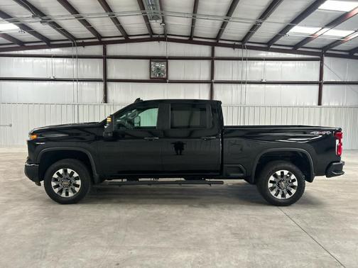 2024 Chevrolet Silverado 2500 Custom