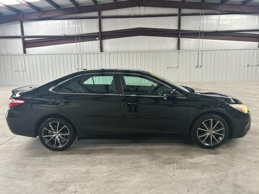 2016 Toyota Camry XSE