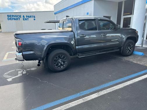 2022 Toyota Tacoma SR5