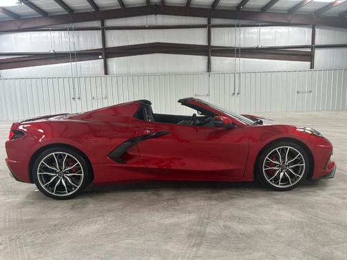 2025 Chevrolet Corvette Stingray w/2LT