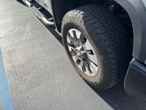2024 Chevrolet Silverado 2500 Custom