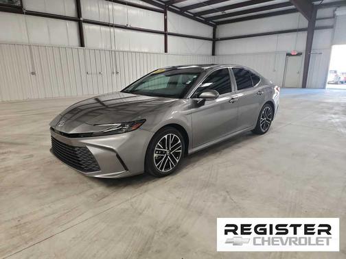 2025 Toyota Camry XLE