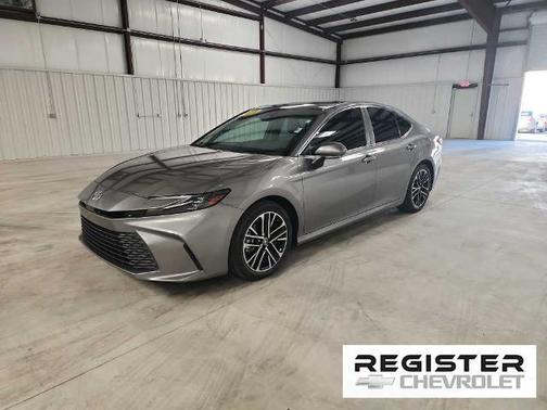 2025 Toyota Camry XLE