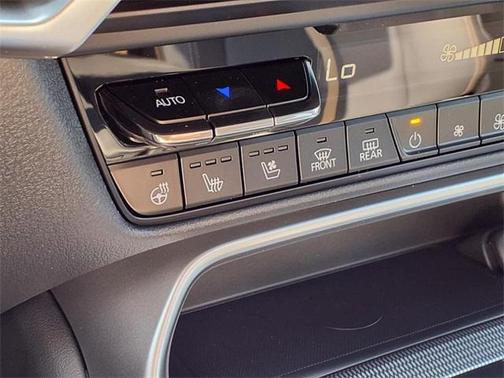 2025 Mazda CX-70 PHEV Premium Plus