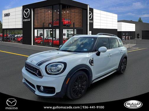 Light White 2018 MINI Countryman Cooper S