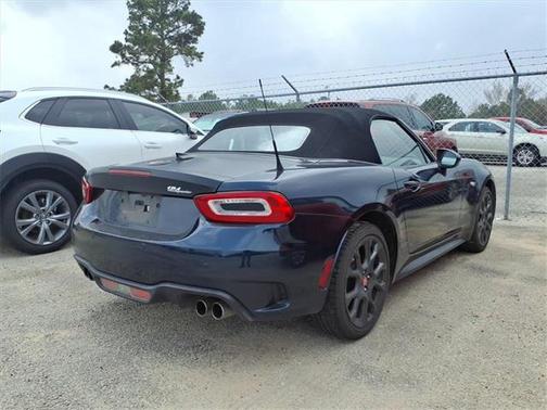 2019 FIAT 124 Spider Base