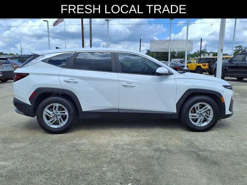 Serenity White Pearl 2025 Hyundai TUCSON SE