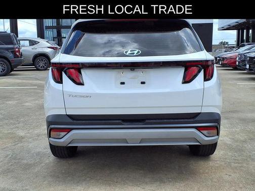 Serenity White Pearl 2025 Hyundai TUCSON SE