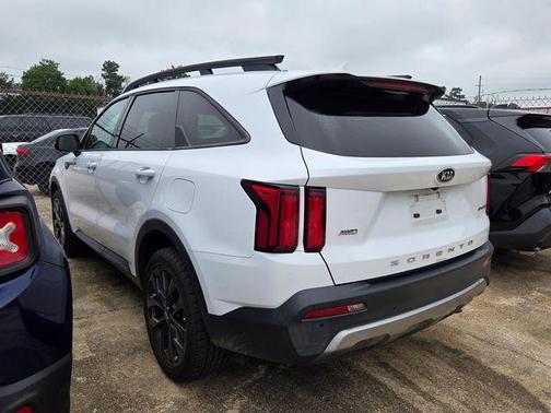 Glacial White Pearl 2021 Kia Sorento SX