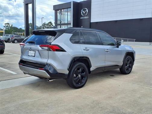 2021 Toyota RAV4 Hybrid SE