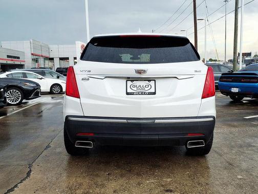 Crystal White Tricoat 2019 Cadillac XT5 Luxury