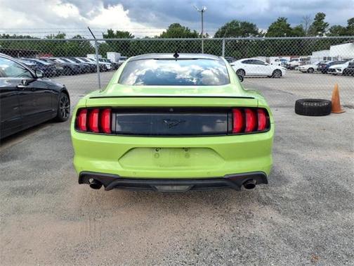 2020 Ford Mustang EcoBoost