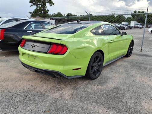 2020 Ford Mustang EcoBoost