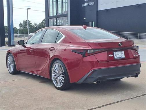 2022 Lexus IS 300 Base
