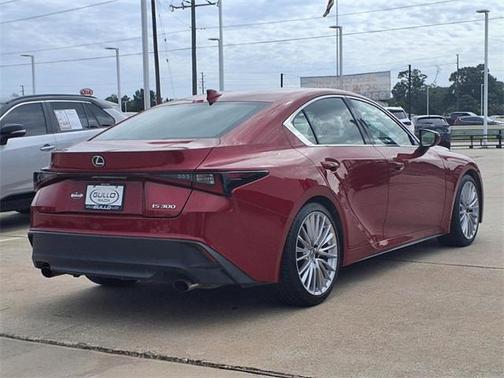 2022 Lexus IS 300 Base