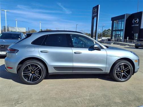 2021 Porsche Macan Base