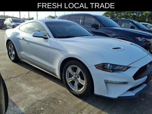 Oxford White 2021 Ford Mustang EcoBoost
