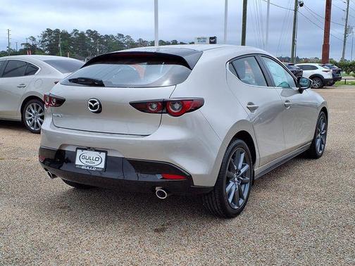 Platinum Quartz Metallic 2026 Mazda Mazda3 FWD w/Preferred Package