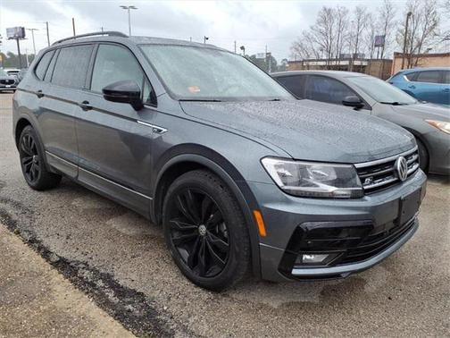 2021 Volkswagen Tiguan 2.0T SE R-Line Black
