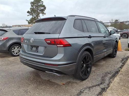 2021 Volkswagen Tiguan 2.0T SE R-Line Black