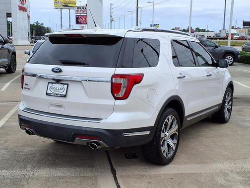 White Platinum 2019 Ford Explorer Limited