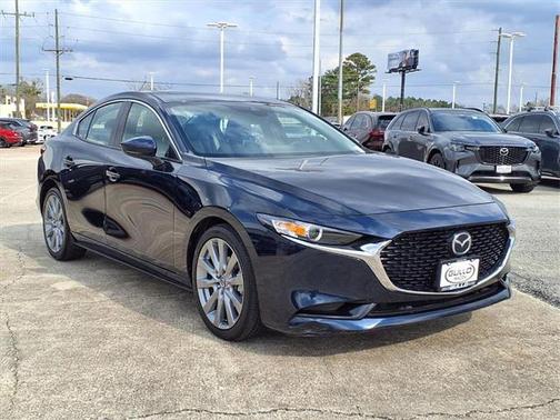 2023 Mazda Mazda3 FWD w/Preferred Package