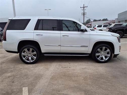 2019 Cadillac Escalade Luxury