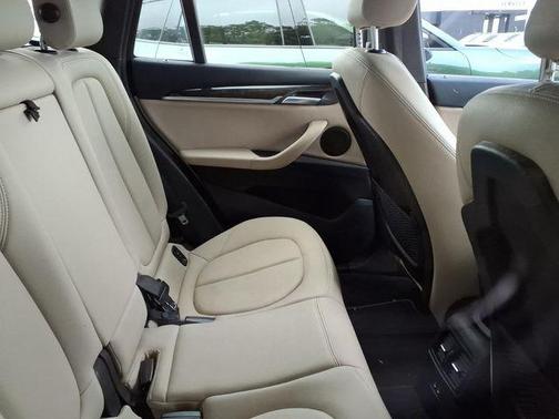 Alpine White 2021 BMW X1 sDrive28i