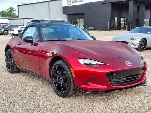 Soul Red Crystal Metallic 2026 Mazda MX-5 Miata Club