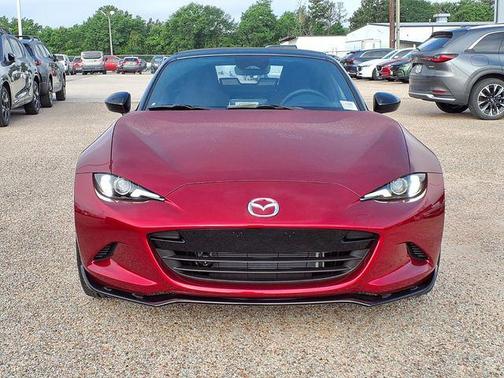 Soul Red Crystal Metallic 2026 Mazda MX-5 Miata Club